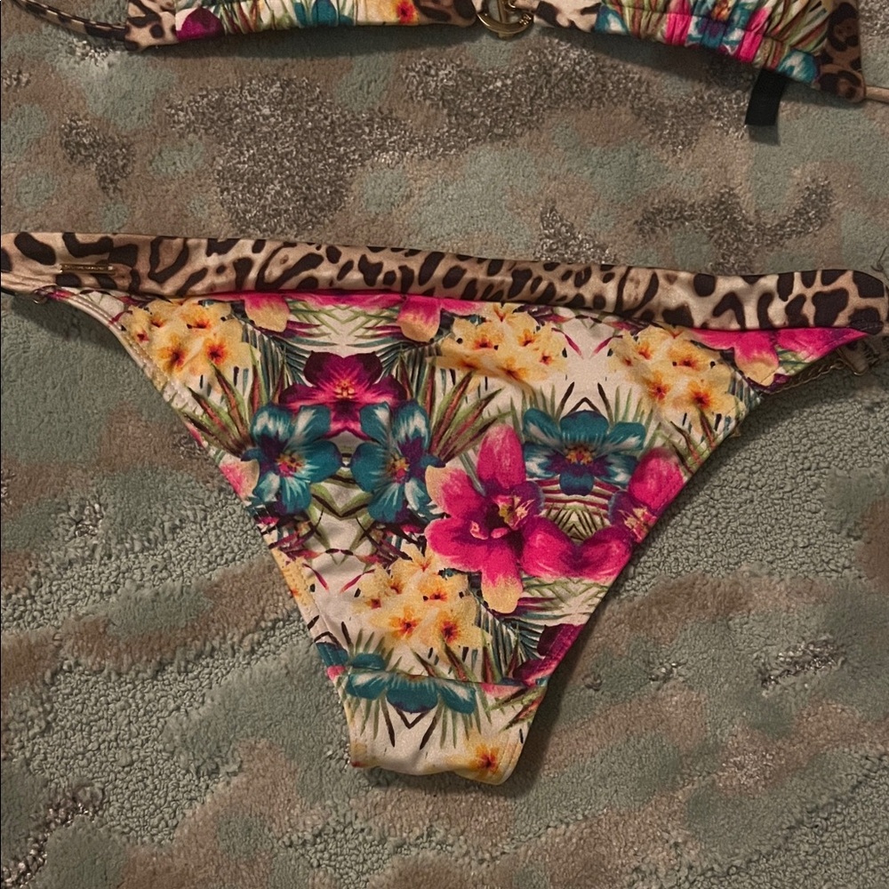 Victoria’s Secret Floral and Leopard Bikini - Picture 5 of 10